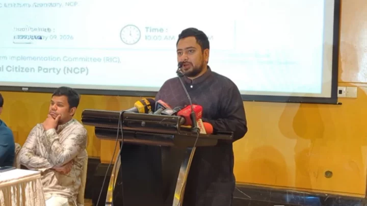 জুলাই সনদ ও সাংবিধানিক সংস্কার ইস্যুতে ছলচাতুরি করছে বিএনপি: নাহিদ ইসলাম