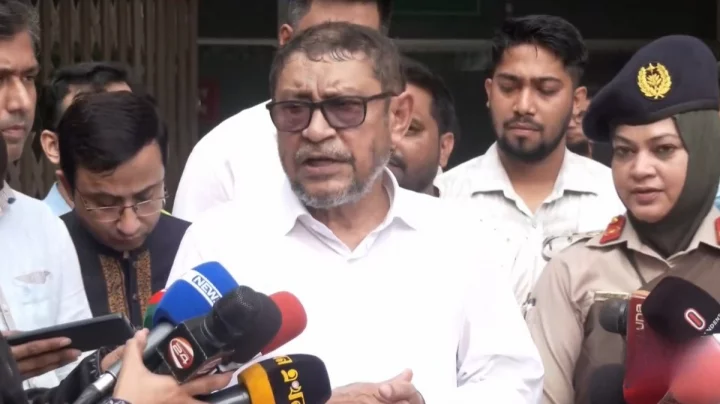 সেবা নিশ্চিত করাসহ দালালের দৌরাত্ম্য ঠেকাতে নিয়মিত তদারকি করছি: স্বাস্থ্যমন্ত্রী