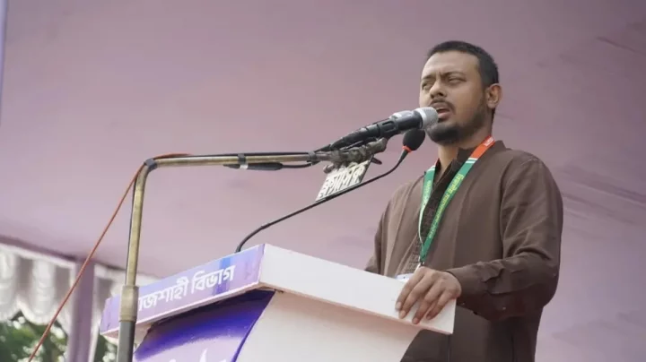 ‘শেখ হাসিনাকে নিয়ে আসবো এই দেশে, তাকে ফাঁসির কাষ্ঠে ঝুলাবো’