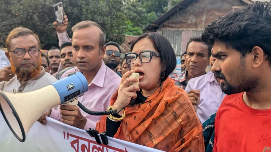 'যারা মৌলবাদী রাষ্ট্র বানাতে চায়, তারাই সিনেমা বন্ধ করেছে'