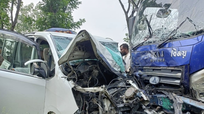 'ঈদযাত্রায় ৩৯৪ সড়ক দুর্ঘটনায় ৪০২ জনের মৃত্যু'