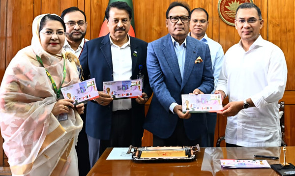 বিশ্বকাপ উপলক্ষে ১০ টাকার স্মারক ডাকটিকিট প্রকাশ করলেন প্রধানমন্ত্রী