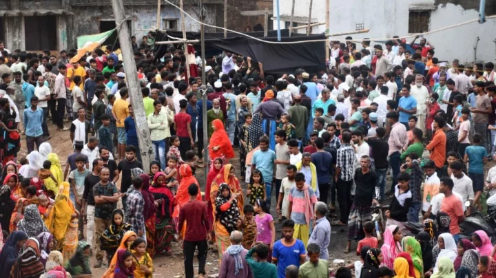 ভারতে মুসলিম ফেরিওয়ালাকে কুড়াল দিয়ে কুপিয়ে হত্যা