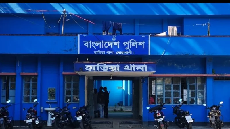 হাতিয়ায় কিশোরীকে ধর্ষণের অভিযোগে পুলিশ কর্মকর্তা প্রত্যাহার