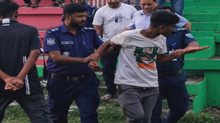 প্রধানমন্ত্রীর অনুষ্ঠানস্থলে ‘জয় বাংলা, জয় বঙ্গবন্ধু’ স্লোগান; যুবক আটক