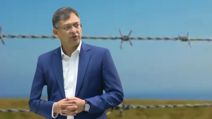 কাঁটাতারের বেড়া বসবে মিয়ানমার সীমান্তে, ভারত সীমান্ত ‘বিবেচনাধীন’: স্বরাষ্ট্রমন্ত্রী
