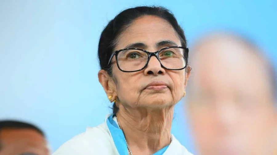 নেতৃত্ব হারানোর পর এবার প্রতীক নিয়েও ঝুঁকিতে মমতার তৃণমূল