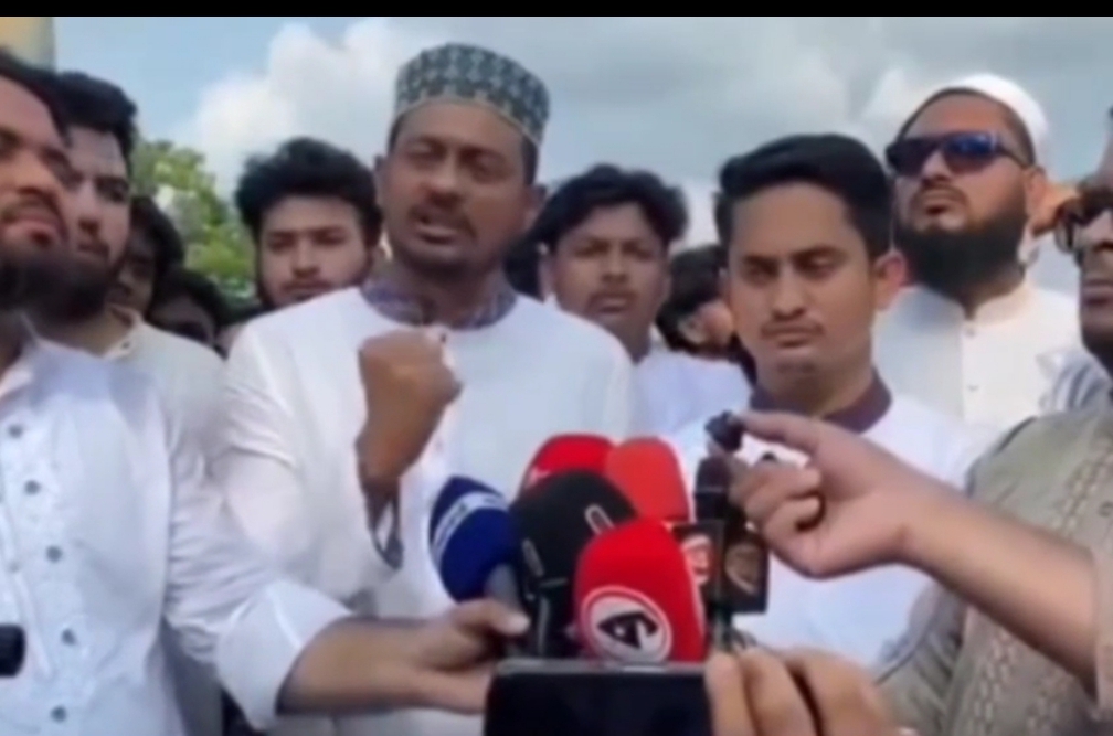 ভারতের সঙ্গে নতজানু নয়; স্বার্থ রক্ষায় মর্যাদাপূর্ণ পররাষ্ট্রনীতির দাবি