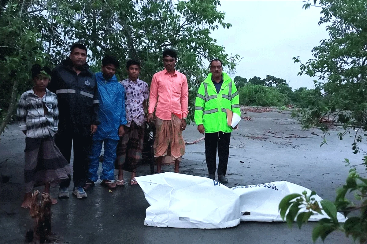 কুয়াকাটার সৈকতে যুবকের মরদেহ