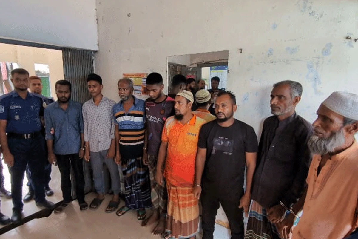 বরিশালে থানায় হামলার ঘটনায় গ্রেফতার ১৮