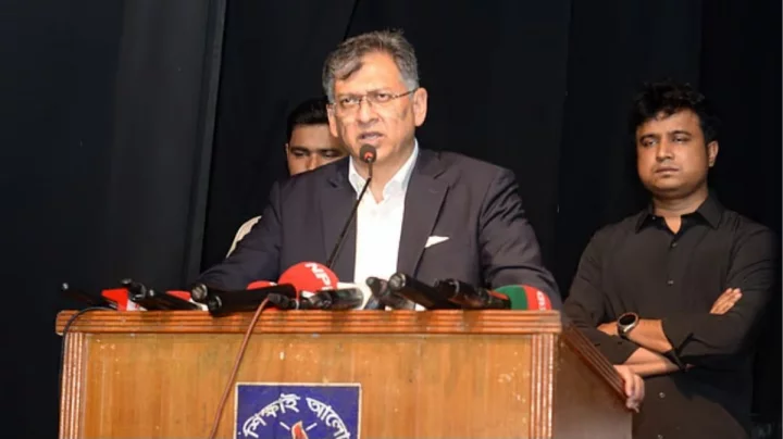 আইনের মাধ্যমেই আওয়ামী লীগের রাজনৈতিক ভাগ্য নির্ধারিত হবে: স্বরাষ্ট্রমন্ত্রী