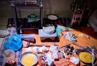 ঢাকায় ইয়াবা কারখানার সন্ধান গ্রেপ্তার ৪