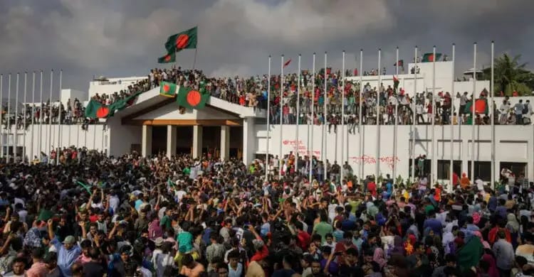 জুলাই যোদ্ধাদের তালিকায় ভুয়া তথ্যের ছড়াছড়ি, পুনর্নিরীক্ষার জোরালো দাবি