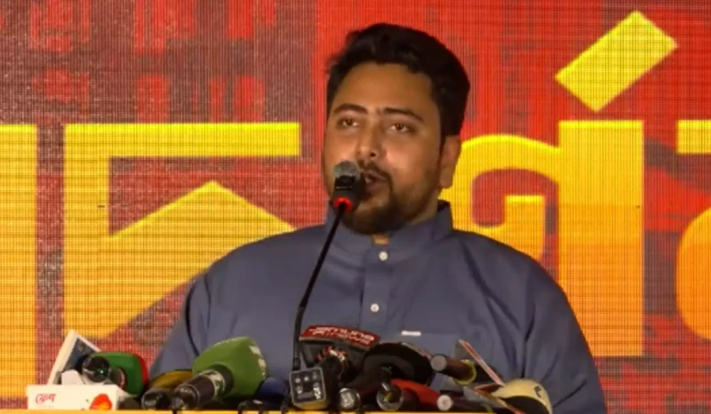 শেখ হাসিনার প্রত্যর্পণের বিষয় ঠিক না হওয়া পর্যন্ত তারেক রহমান ভারতে যেতে পারবেন না: নাহিদ