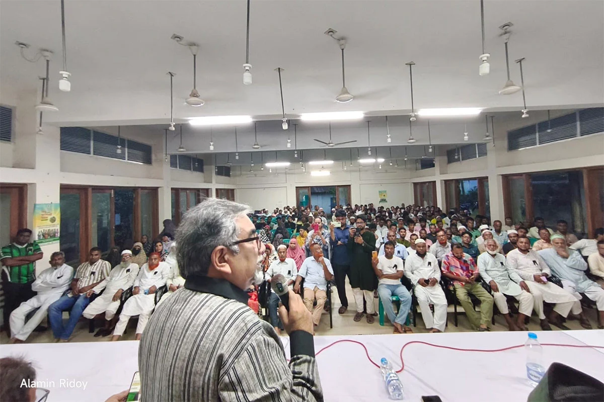 তারেক রহমান ১৮০ দিনে দেশকে ১৮০ ডিগ্রি পরিবর্তন করেছেন: এমরান সালেহ প্রিন্স