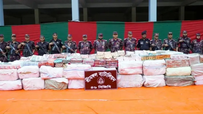 শ্রীমঙ্গলে যৌথ অভিযানে ৩ কোটি টাকার ভারতীয় পণ্য জব্দ