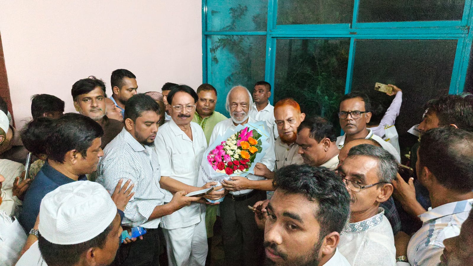মঈন খান মন্ত্রী হওয়ায় নরসিংদীতে নেতাকর্মীদের উচ্ছ্বাস