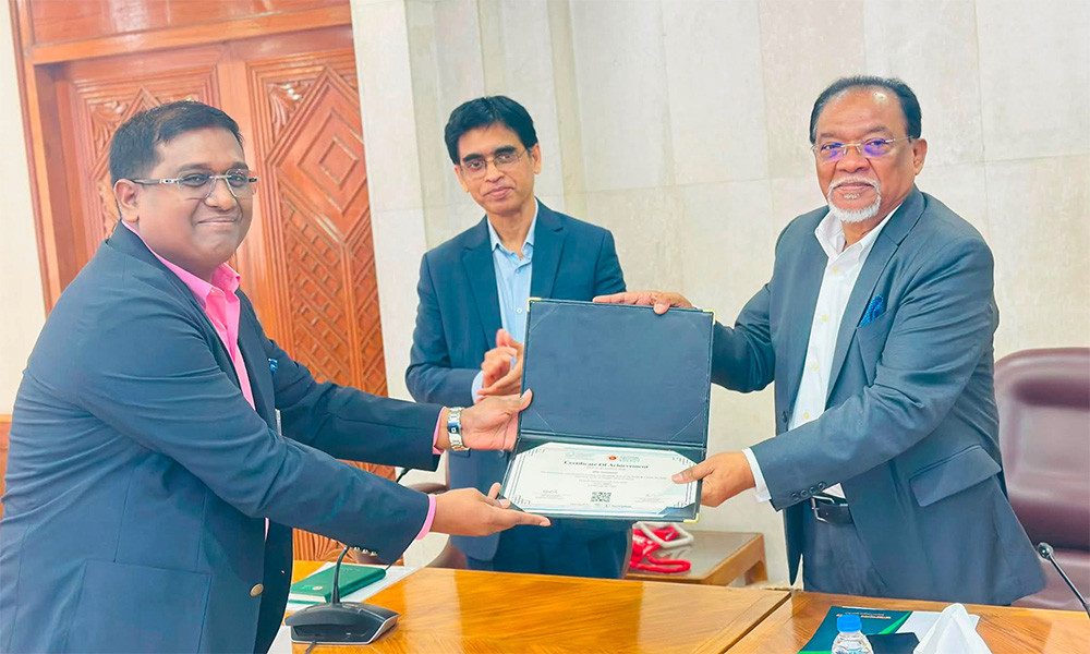 এআই ব্যবহারে দক্ষ হবে সরকার, সহজ হবে নাগরিক সেবা : জনপ্রশাসন উপদেষ্টা