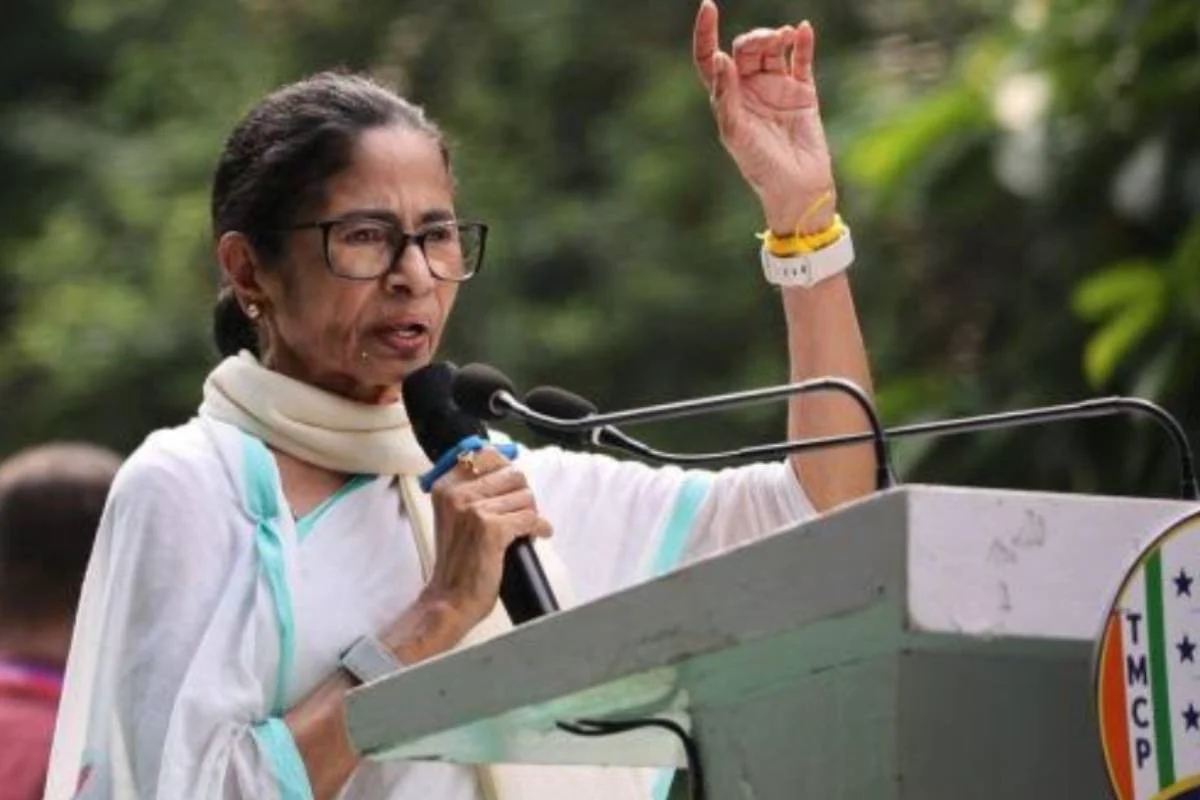 পশ্চিমবঙ্গের শাসনভার দ্রুতই তৃণমূলের হাতে ফিরে আসবে: মমতা ব্যানার্জি