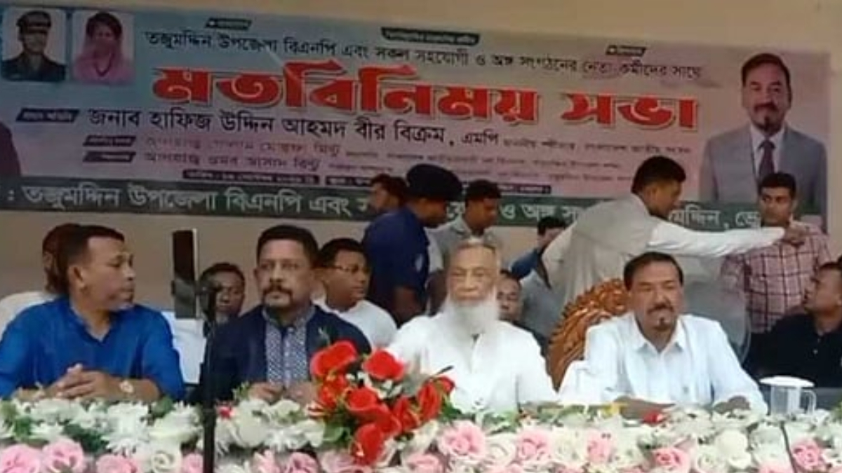 দেশের অধিকাংশ সরকারি কর্মকর্তা চোর, ঘুষখোরি-লুটপাট করে: স্পিকার