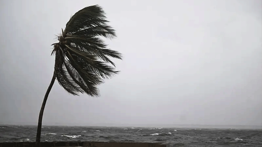 সাগরে শক্তিশালী হচ্ছে লঘুচাপ, ৬ অঞ্চলে ৬০ কিমি ঝড়ের আভাস