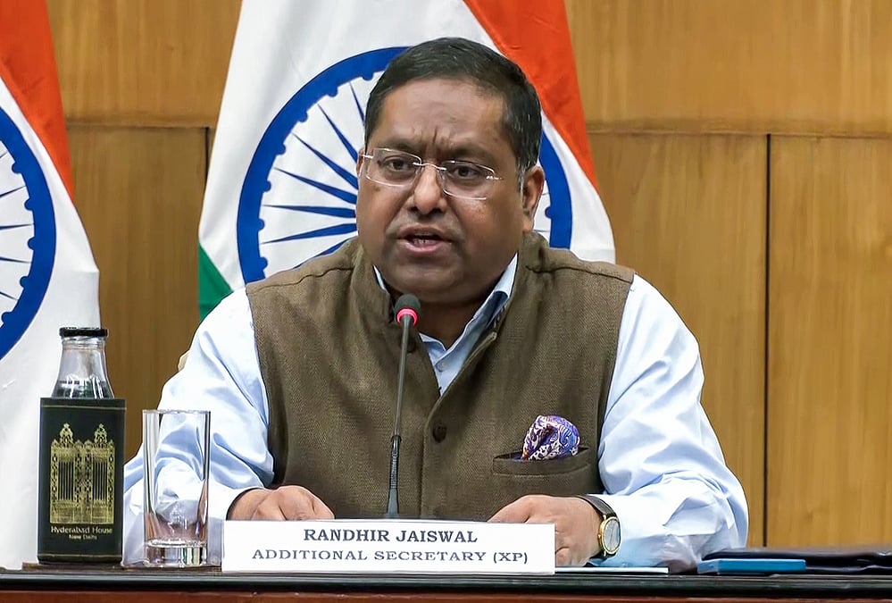 বাংলাদেশের সঙ্গে দ্বিপক্ষীয় সম্পর্ক নিয়ে আলোচনায় প্রস্তুত ভারত: জয়সওয়াল