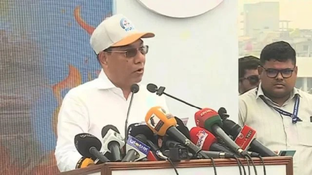 ‎বিমানবন্দরের নিরাপত্তায় কোনো অবহেলা সহ্য করা হবে না: বিমানমন্ত্রী