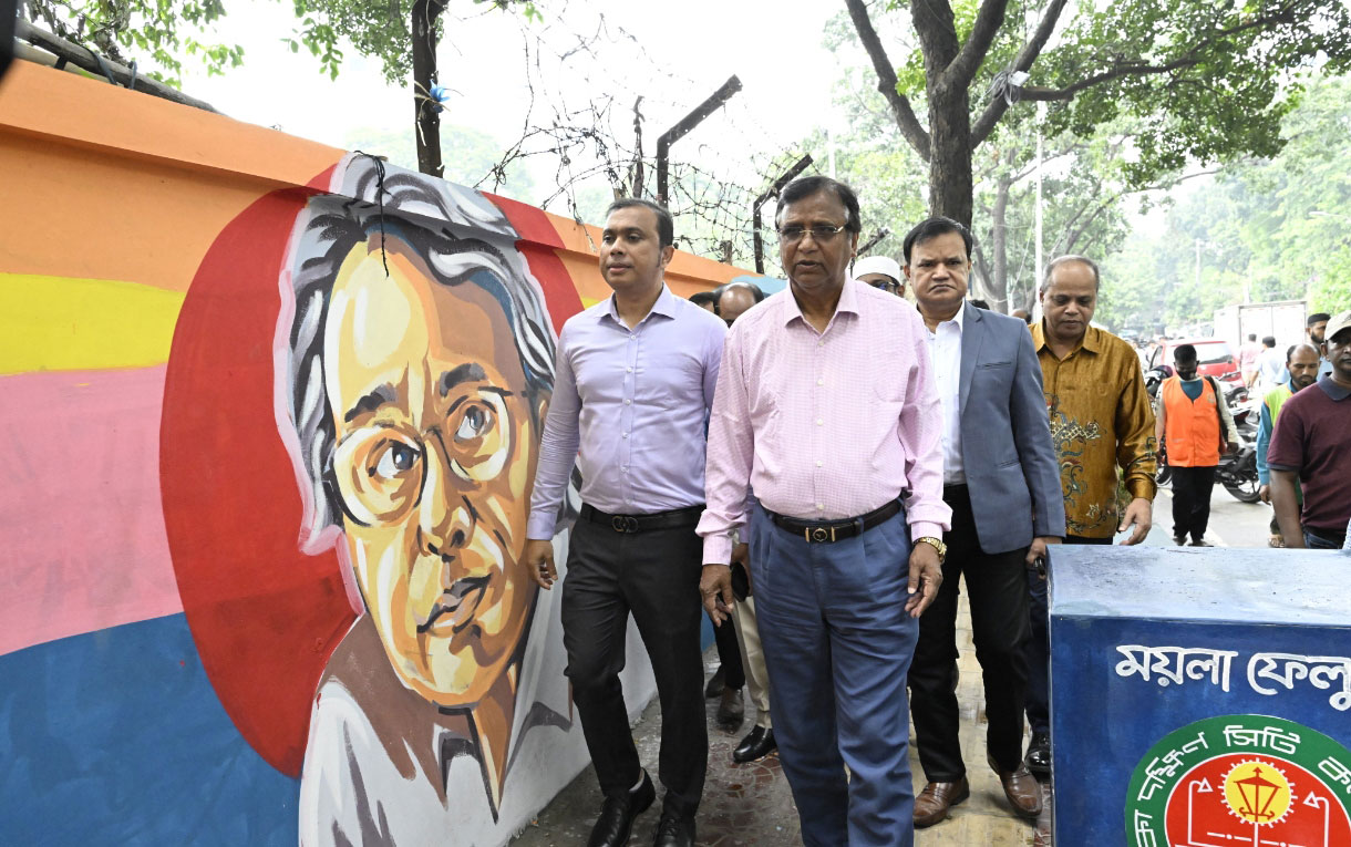 সেগুনবাগিচায় ফুটপাত দখলমুক্ত, সৌন্দর্যবর্ধন করল ডিএসসিসি