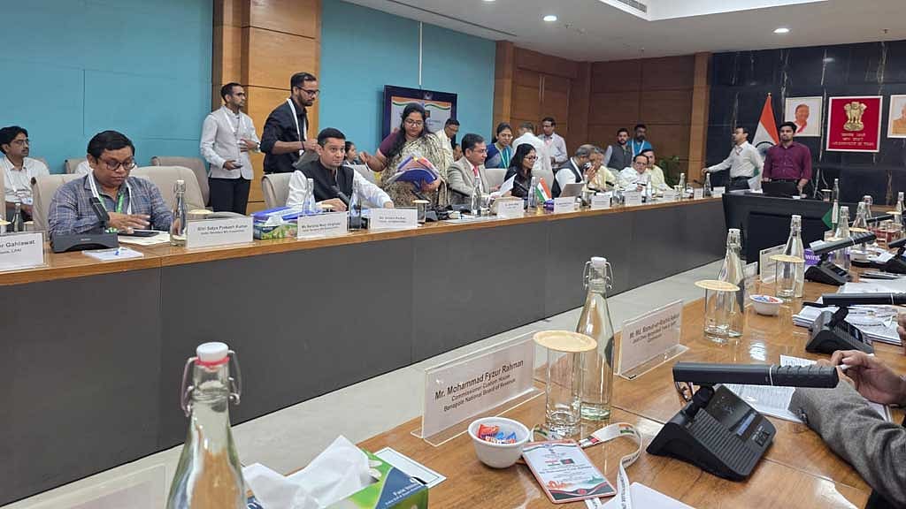 পাটপণ্য ও পিইটি ফিল্মে অ্যান্টি-ডাম্পিং শুল্ক প্রত্যাহার চায় বাংলাদেশ