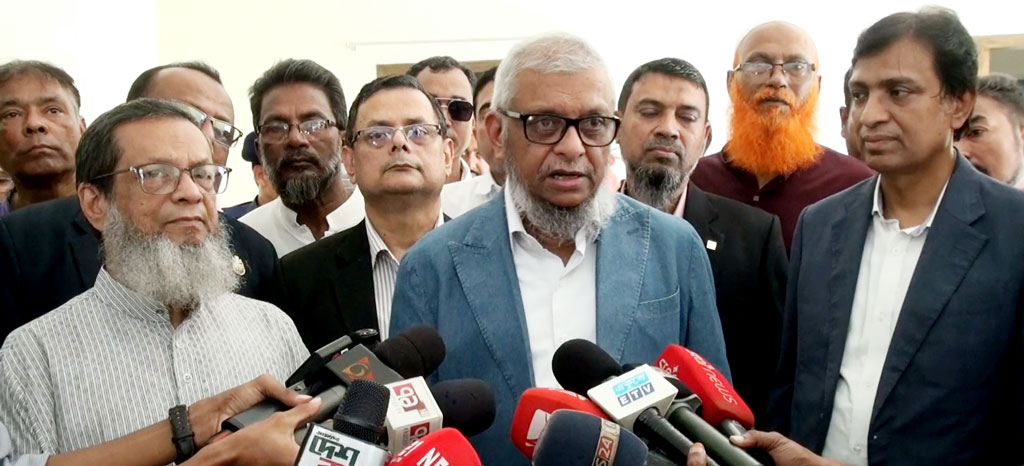 সৌদিতে প্রবাসীদের নিরাপত্তার খোঁজ নিচ্ছে সরকার: প্রবাসীকল্যাণমন্ত্রী
