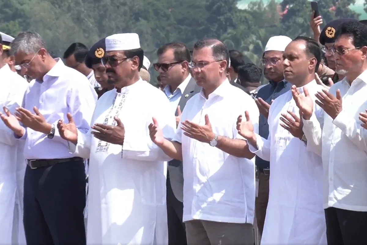 সাবেক এমপি সালাহউদ্দিন আহমেদের জানাজায় অংশ নিয়েছেন প্রধানমন্ত্রী