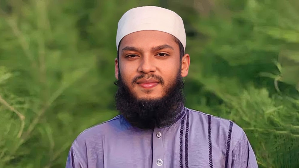 সৌদি আরবে এআই হ্যাকাথনে চ্যাম্পিয়ন ইবি শিক্ষার্থী