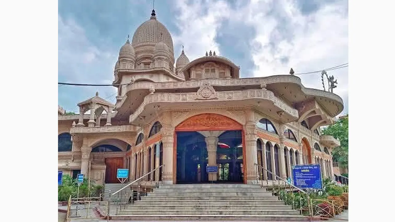 দুর্গাপূজায় রামকৃষ্ণ মিশনে আসছেন রাষ্ট্রপতি ও ভারতীয় হাইকমিশনার