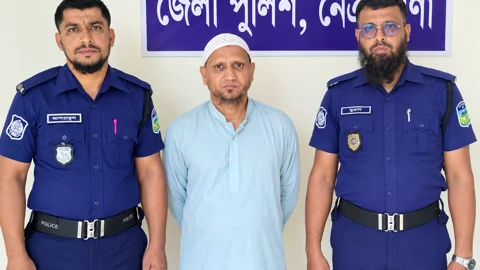 নেত্রকোনায় কিশোরকে বলাৎকারের অভিযোগে ফার্মেসি মালিক গ্রেপ্তার