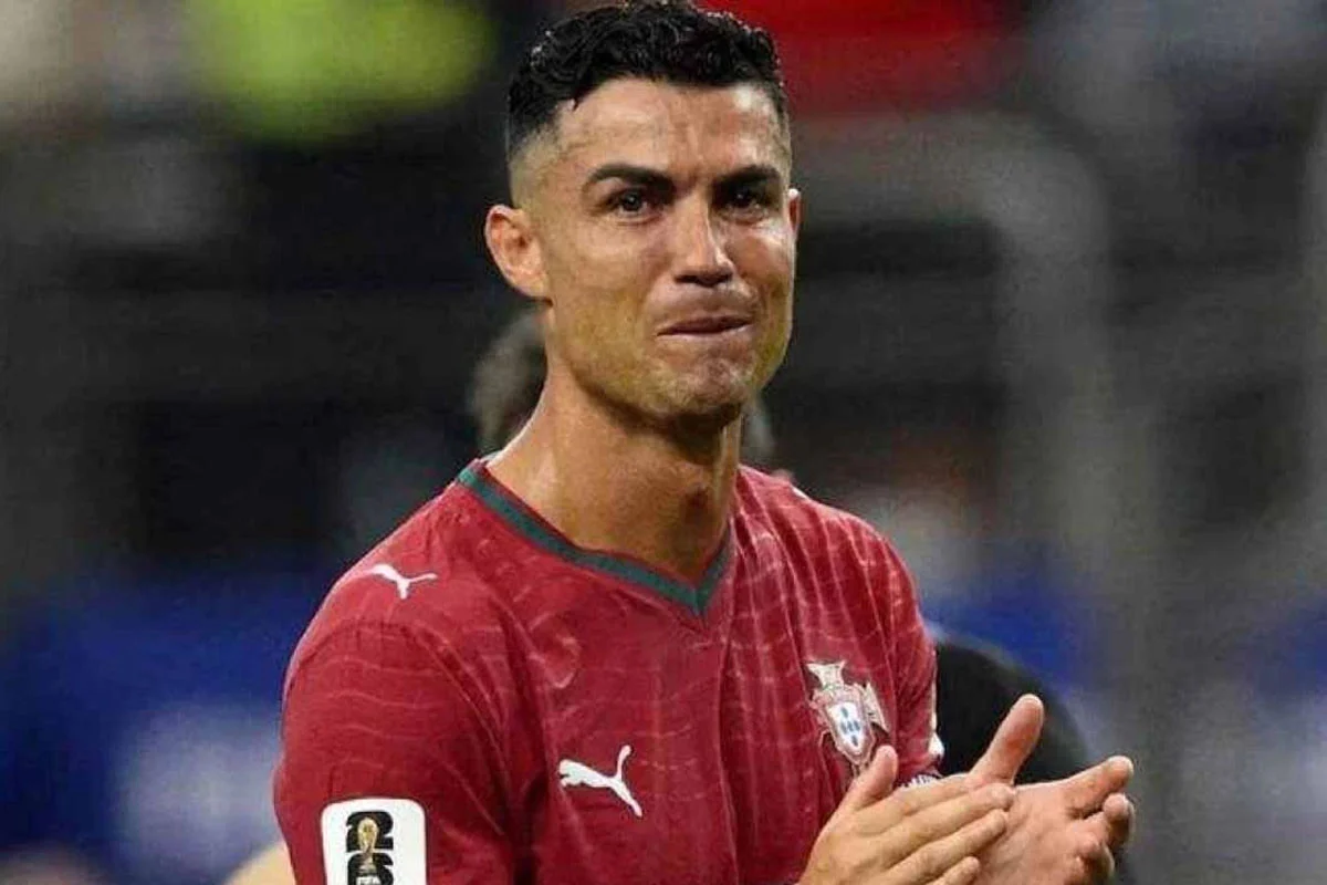 নিষেধাজ্ঞা ও জরিমানার মুখে রোনালদো