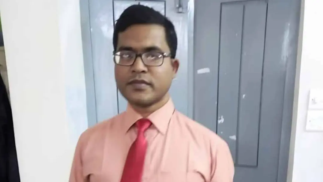শরীয়তপুরে হোটেল থেকে শিক্ষকের মরদেহ উদ্ধার, টাকা না দিলে লাশ না পাওয়ার হুমকি