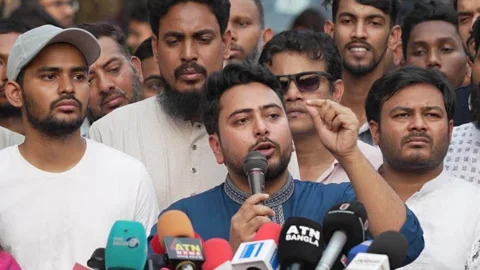 ভারতের সঙ্গে সরকারের ‘গোপন আঁতাতের’ কারণেই পাহাড় অশান্ত: নাহিদ