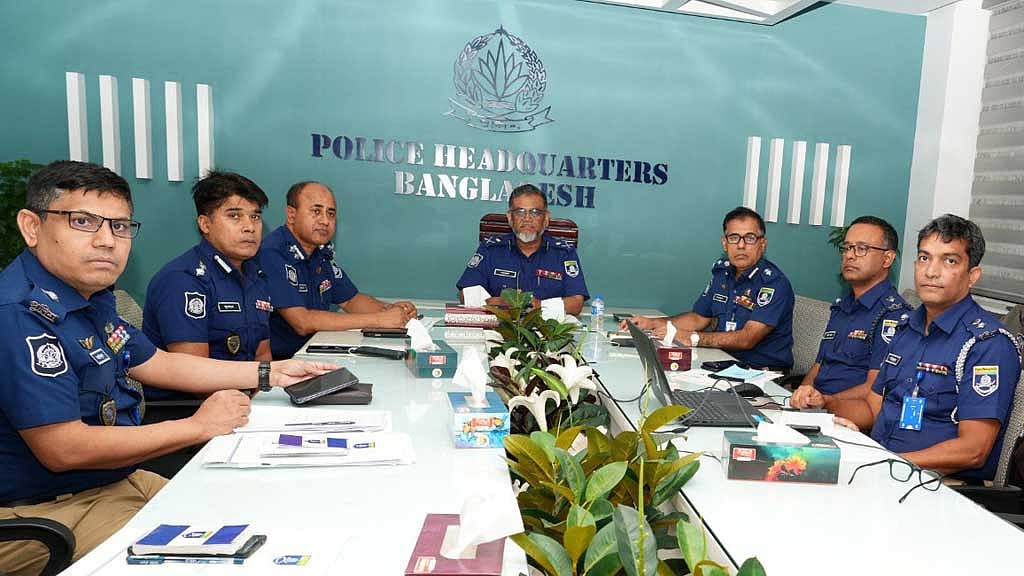 মাদক ও কিশোর গ্যাং দমনে ‘জিরো টলারেন্স’ নীতি পুলিশের