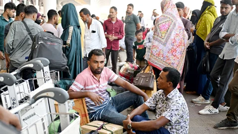 সৌদিতে ফ্লাইট সীমিত, ভোগান্তিতে ২২ হাজারের বেশি যাত্রী