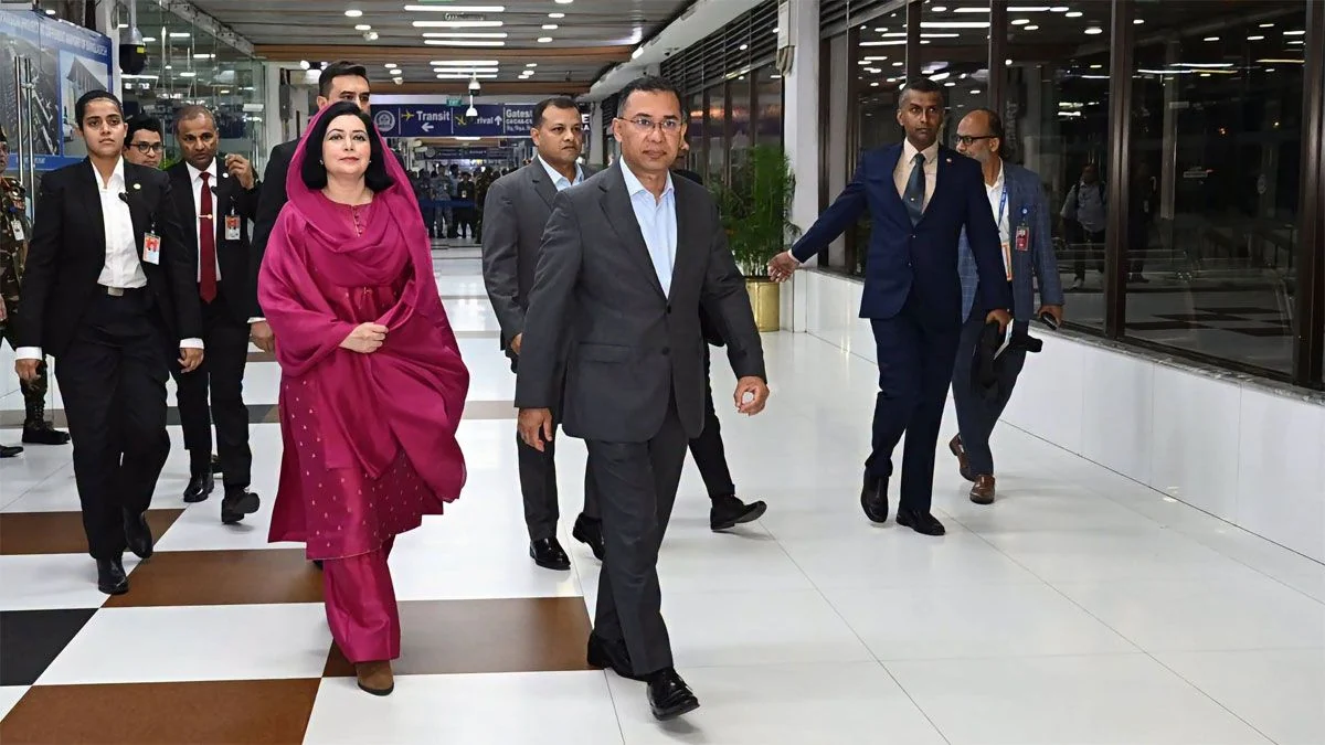 প্রধানমন্ত্রীর ফিরতি ফ্লাইটে যান্ত্রিক ত্রুটি, বিলম্বিত যাত্রা