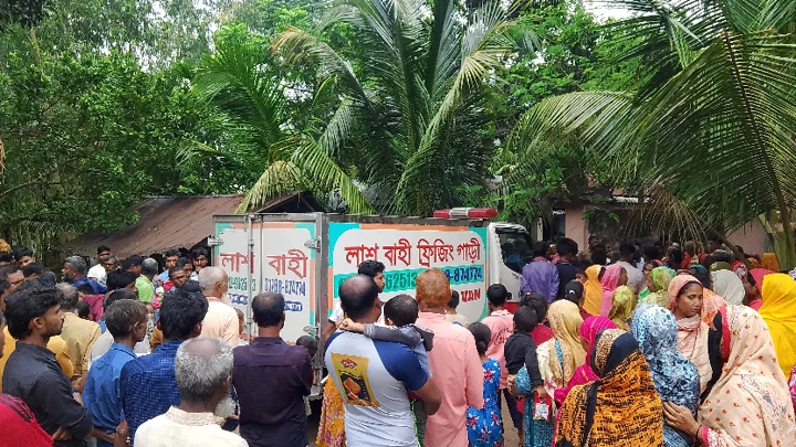 অভাব ঘোচাতে মালয়েশিয়ায় গিয়ে ফিরলেন কফিনবন্দী হয়ে, শেষ মা-বাবার স্বপ্ন
